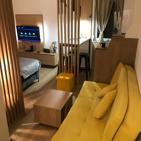 Teonalux Kraljevi Cardaci 5a/22 Ξενοδοχείο με διαμερίσματα 3*